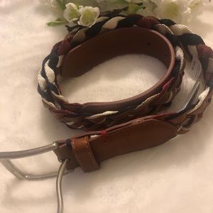 TOMMY HILFIGER belt...SIZE medium